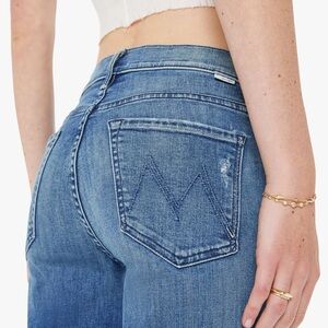 MOTHER light blue midrise dazzler ankle fray Jeans. Sz 28